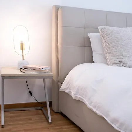 Beautiful Modern 2br With Big Terrace *