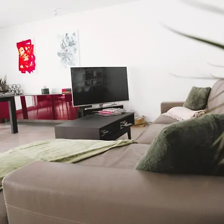 The Prime Design Neudorf - Parking Workspace Terrace Appartement *