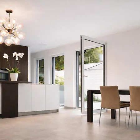 Elegant Luxury - Terrace & Prime Location Appartement